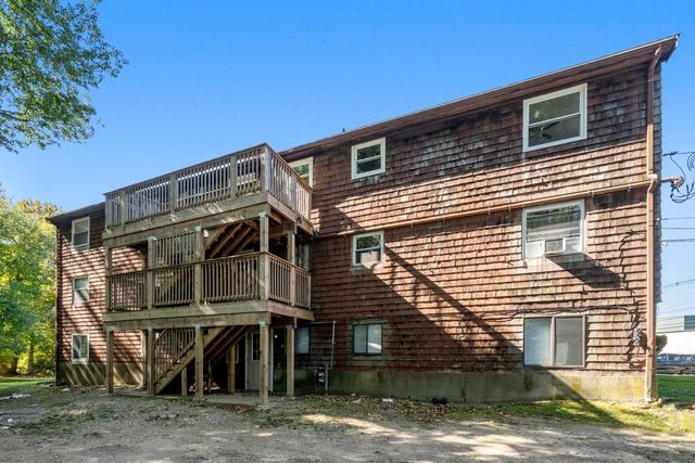 137 John A Dunn Memorial Dr 6, Rockland, MA 02370