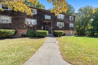 137 John A Dunn Memorial Dr 6, Rockland, MA 02370