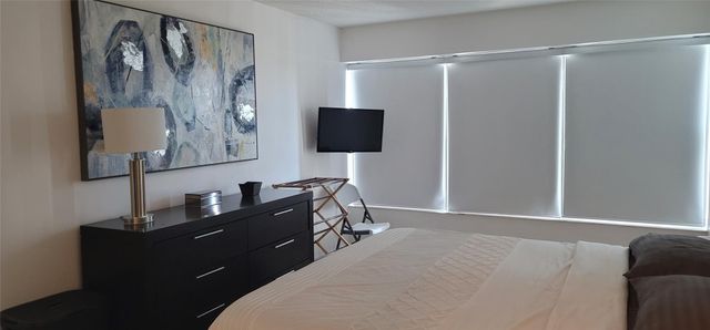 3800 Galt Ocean Drive 811, Fort Lauderdale, FL 33308