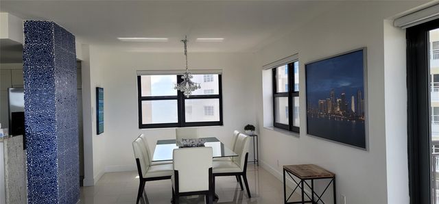 3800 Galt Ocean Drive 811, Fort Lauderdale, FL 33308