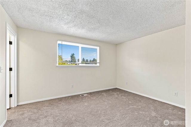 1116 SW 106th Street, Seattle, WA 98146