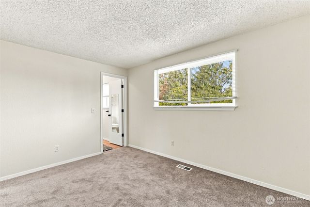 1116 SW 106th Street, Seattle, WA 98146
