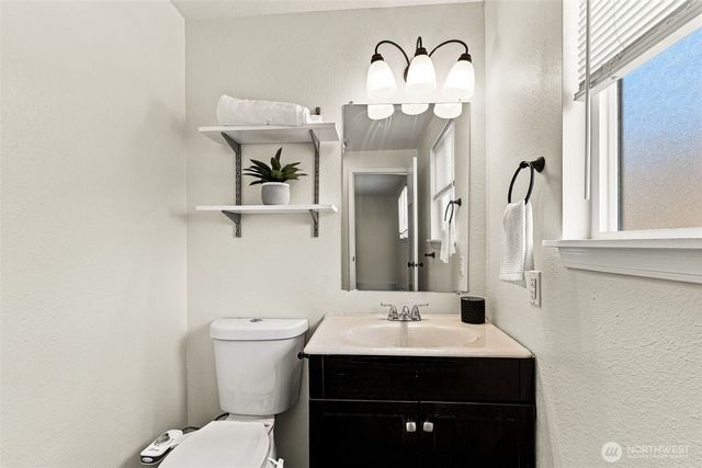 1116 SW 106th Street, Seattle, WA 98146