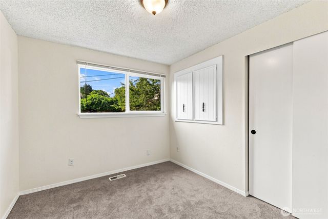 1116 SW 106th Street, Seattle, WA 98146