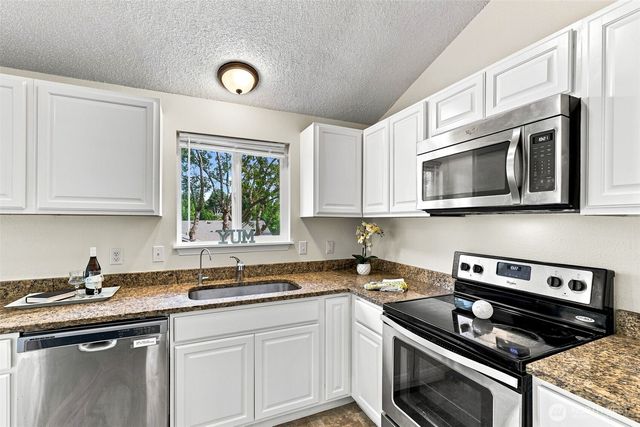 1116 SW 106th Street, Seattle, WA 98146