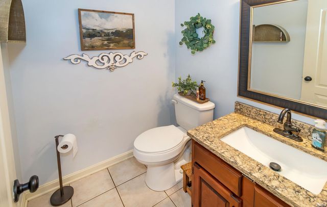 3599 Crossgate Court, Newburgh, IN 47630