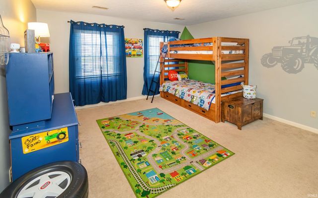 3599 Crossgate Court, Newburgh, IN 47630