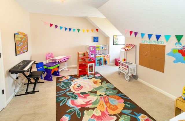 3599 Crossgate Court, Newburgh, IN 47630