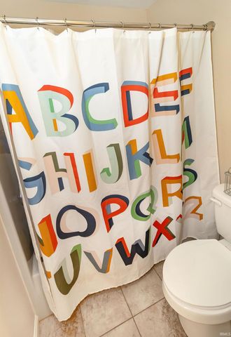 3599 Crossgate Court, Newburgh, IN 47630