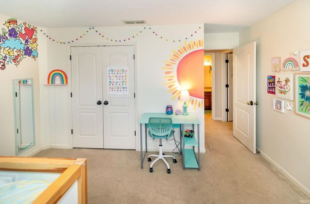 3599 Crossgate Court, Newburgh, IN 47630