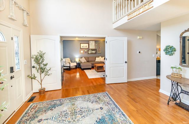 3599 Crossgate Court, Newburgh, IN 47630