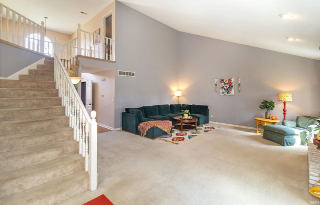 3599 Crossgate Court, Newburgh, IN 47630