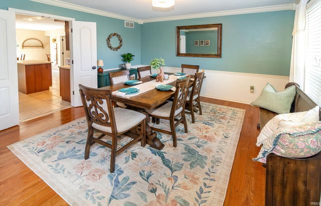 3599 Crossgate Court, Newburgh, IN 47630