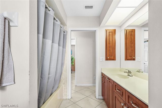 1721 SW 30th TER, Cape Coral, FL 33914