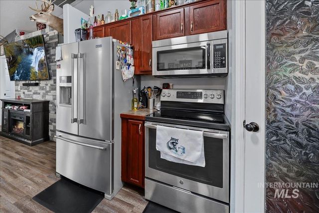 1411 Cayuse Creek Dr, Kimberly, ID 83341