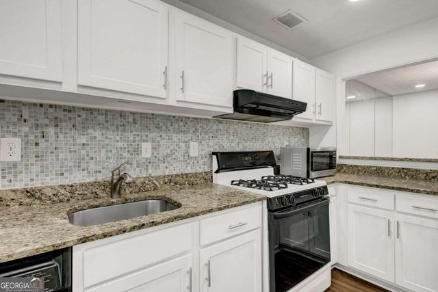 1301 Cumberland Court, Smyrna, GA 30080