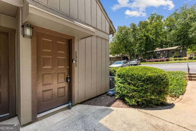 1301 Cumberland Court, Smyrna, GA 30080