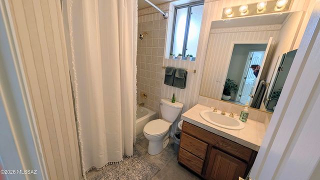 62218 E Sand Crest Drive, Tucson, AZ 85739