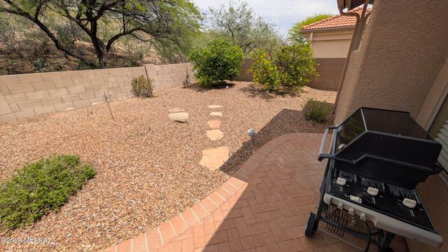 62218 E Sand Crest Drive, Tucson, AZ 85739