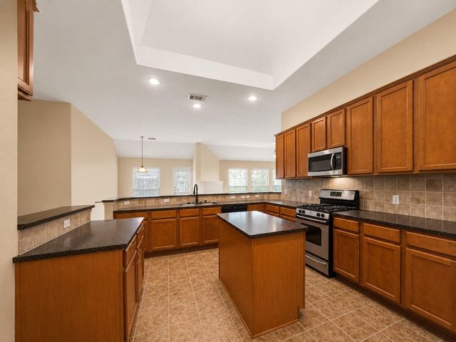9010 Carriage Point Dr, Sugar Land, TX 77479