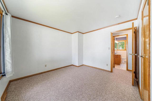 690 W 5TH AVENUE, Oshkosh, WI 54902