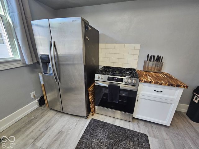 917 W 8th Street, Anderson, IN 46016