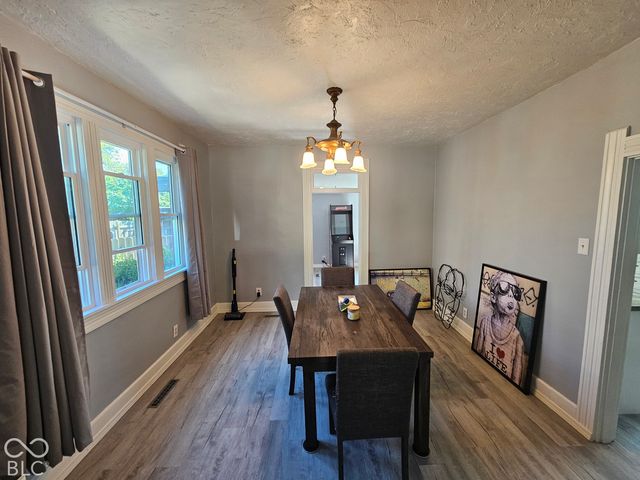 917 W 8th Street, Anderson, IN 46016