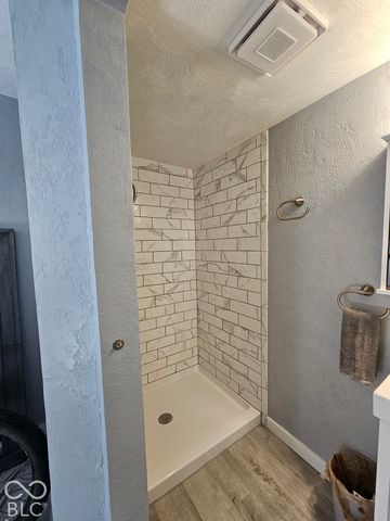 917 W 8th Street, Anderson, IN 46016