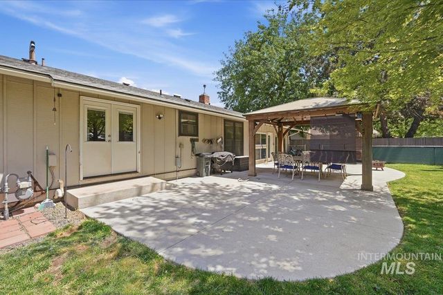 4919 N Burlington Dr, Boise, ID 83704