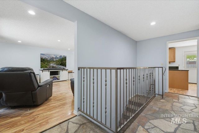4919 N Burlington Dr, Boise, ID 83704