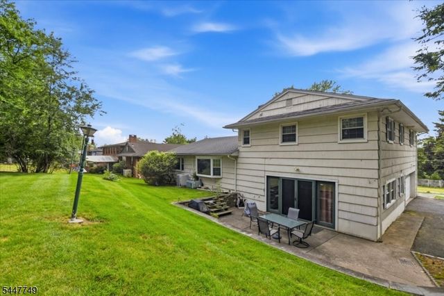 17 Edgewood Ave N, West Orange Twp., NJ 07052