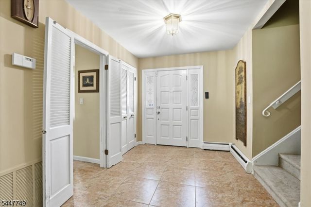 17 Edgewood Ave N, West Orange Twp., NJ 07052
