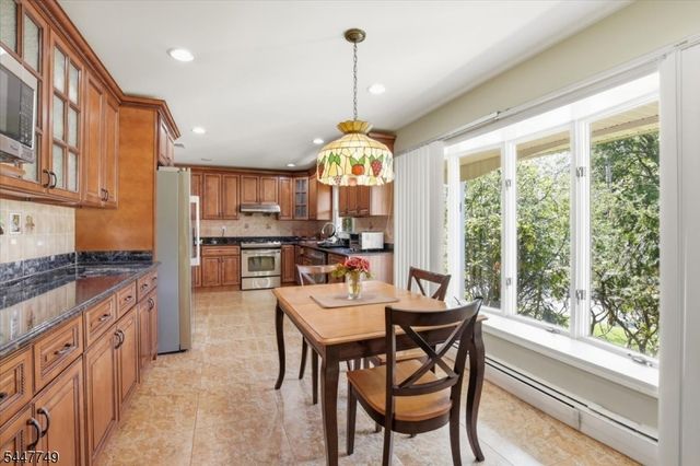 17 Edgewood Ave N, West Orange Twp., NJ 07052