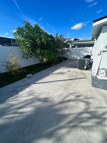 5858 Tarragon Drive, West Palm Beach, FL 33415