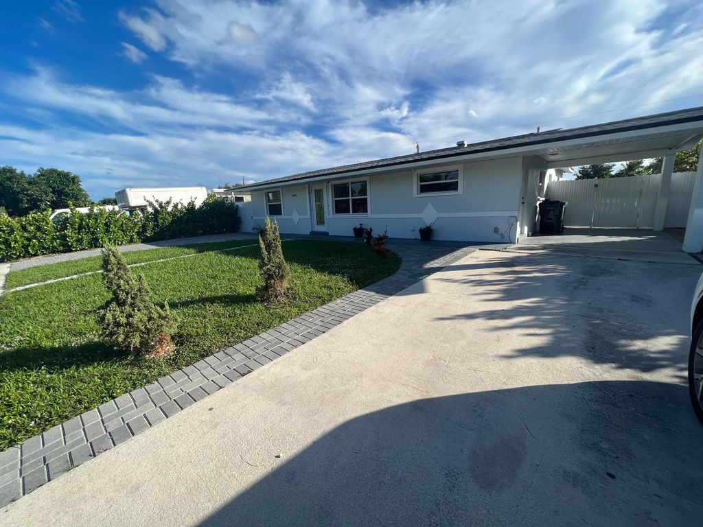 5858 Tarragon Drive, West Palm Beach, FL 33415