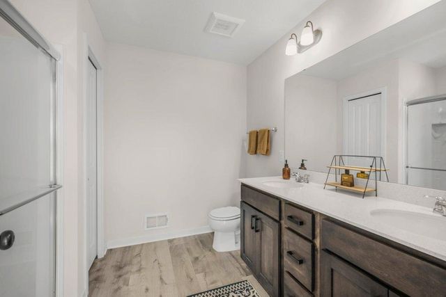 8612 Kenyon Court NE C, Blaine, MN 55449