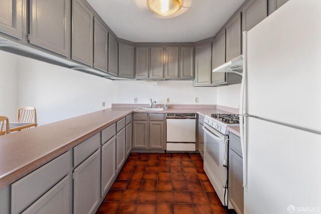 917 Rolph Street, San Francisco, CA 94112