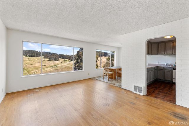 917 Rolph Street, San Francisco, CA 94112