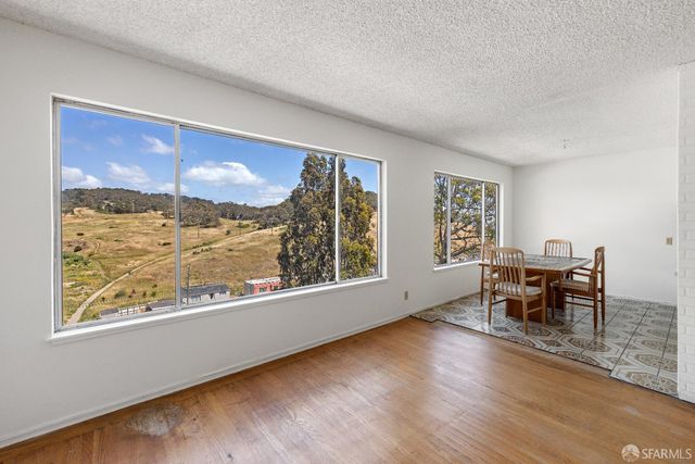 917 Rolph Street, San Francisco, CA 94112