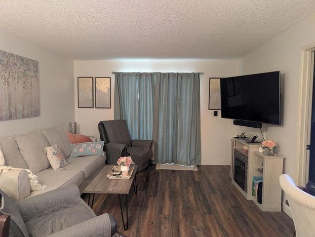 48255 Monroe Street 6, Indio, CA 92201