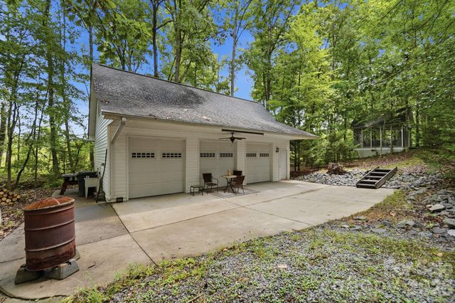 1220 Grun Augen Drive, Richburg, SC 29729