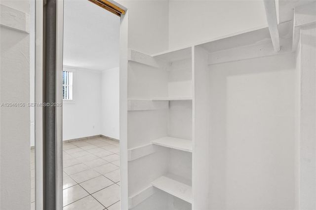 606 W 81st Street 323, Hialeah, FL 33014