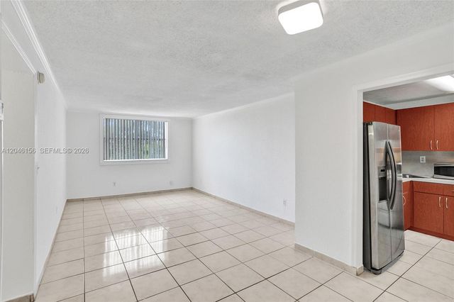 606 W 81st Street 323, Hialeah, FL 33014