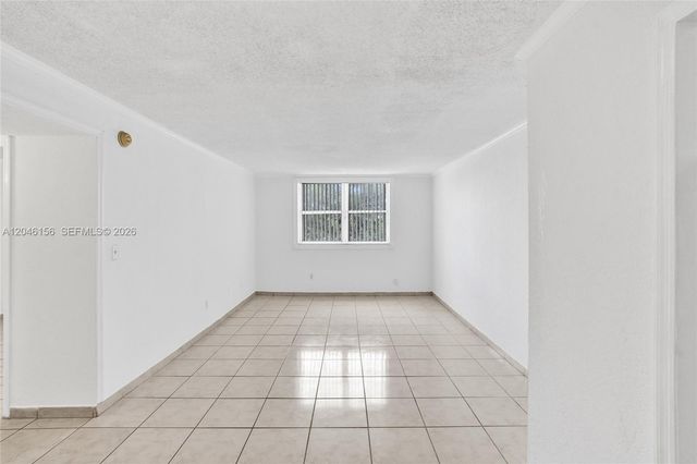 606 W 81st Street 323, Hialeah, FL 33014