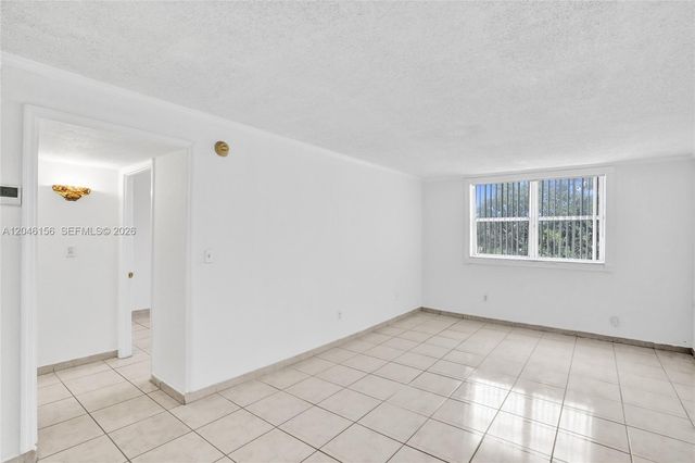 606 W 81st Street 323, Hialeah, FL 33014