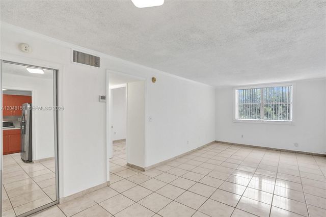 606 W 81st Street 323, Hialeah, FL 33014