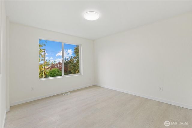 422 E Titus, Kent, WA 98030