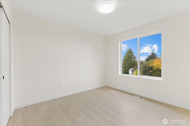 422 E Titus, Kent, WA 98030