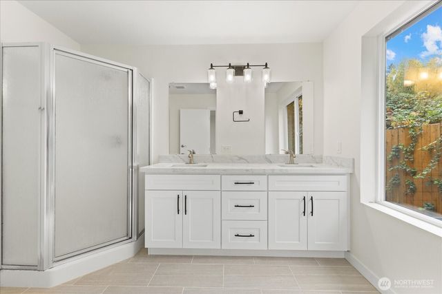 422 E Titus, Kent, WA 98030