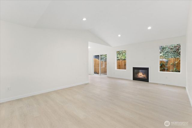 422 E Titus, Kent, WA 98030